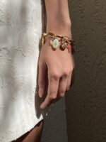 PULSEIRA PINGENTES SANTINHOS - Imagem 3