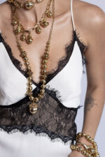 COLAR LONGO DOURADO - Imagem 3