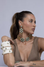 CHOKER TURQUESA C/ BOLAS DOURADAS - Imagem 2